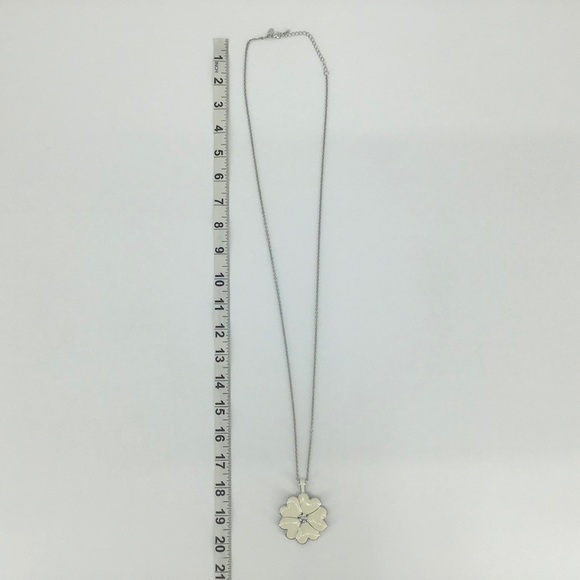 Lia Sophia Whimsy Flower Pendant Necklace 33N93 - Picture 15 of 16